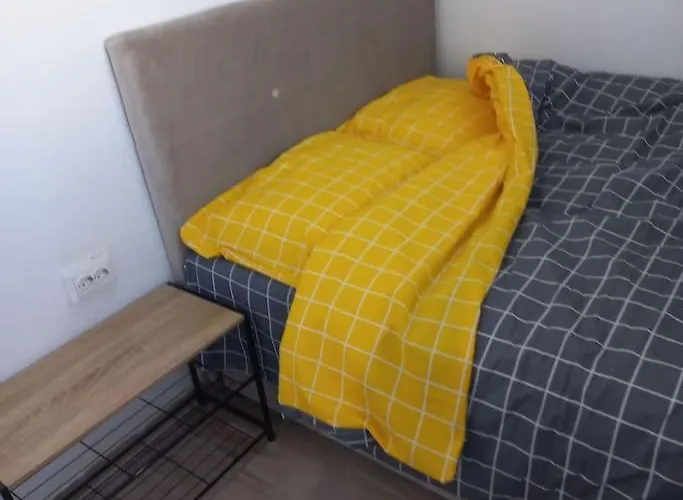 Lovely 1- Bedroom Close To Downtown