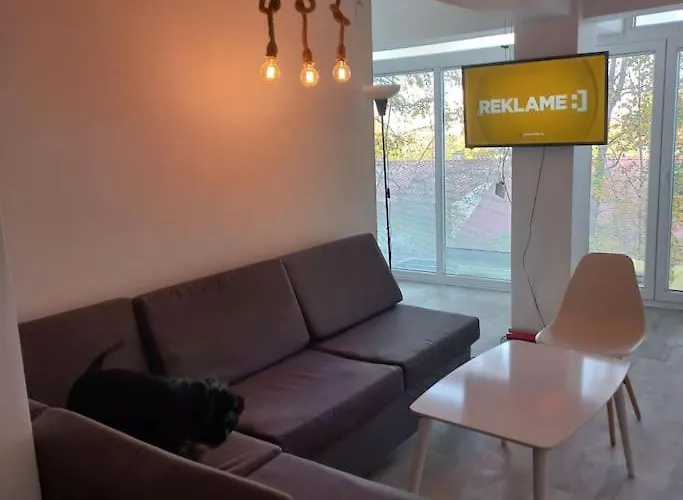 Lovely 1- Bedroom Close To Downtown Apartment Skopje